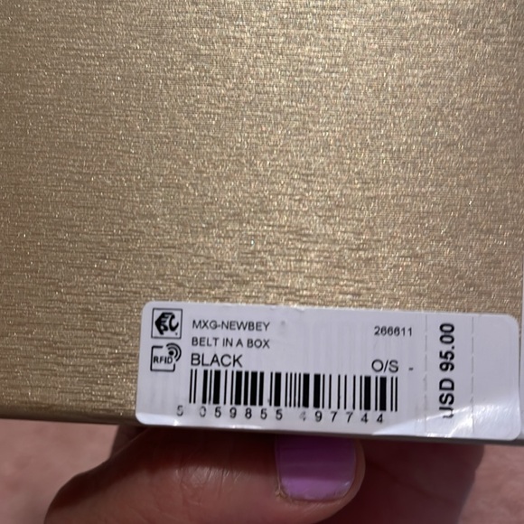 TED BAKER belt with 2 interchangeable buckle - Picture 14 of 14